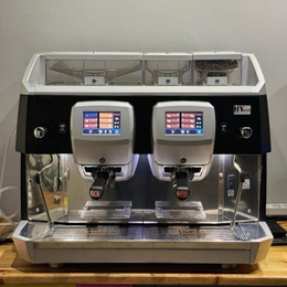 Продажа б/у Astoria Hybrid Heritage HA2 – гибридная мультибойлерная кофемашина с встроенными кофемолками