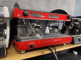Sanremo Verona двопостова професійна автоматична кавоварка (червона)
