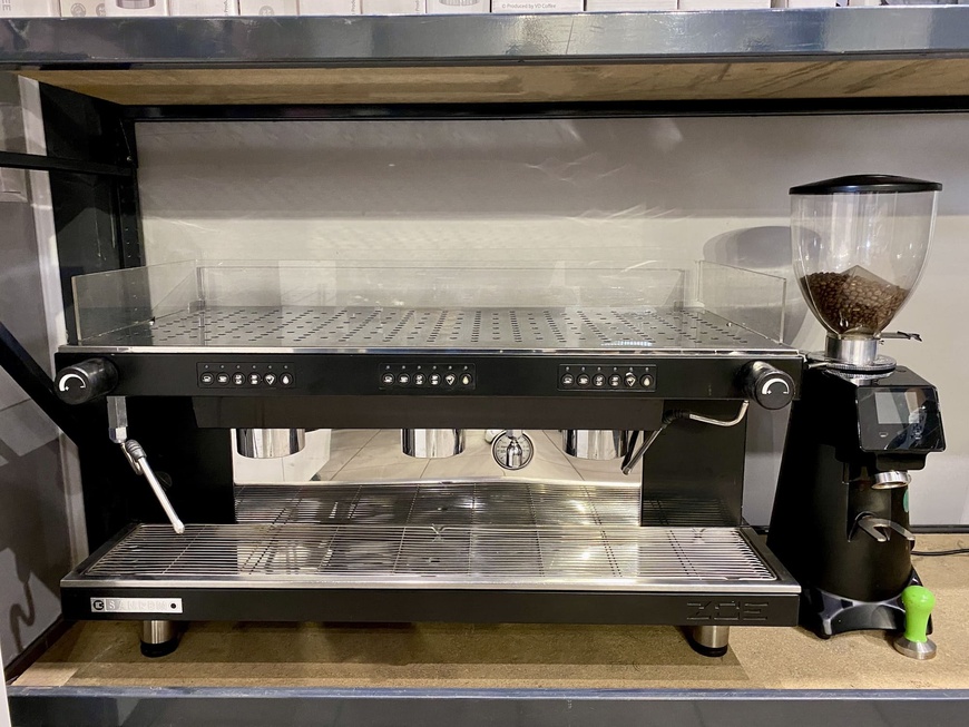 Sanremo ZOE трипостова професійна кавова машина
