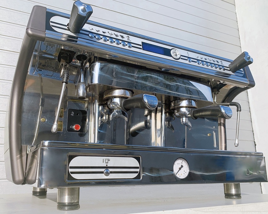 Astoria GR SAE 2 двопостова професійна кавова машина